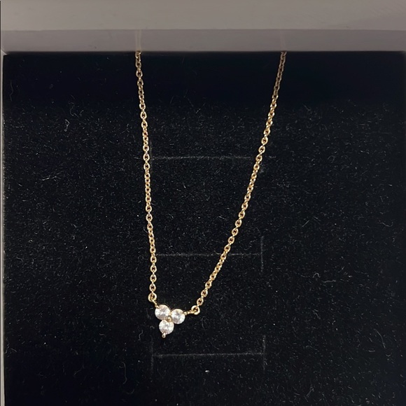 Lotus necklace mejuri - Picture 2 of 2